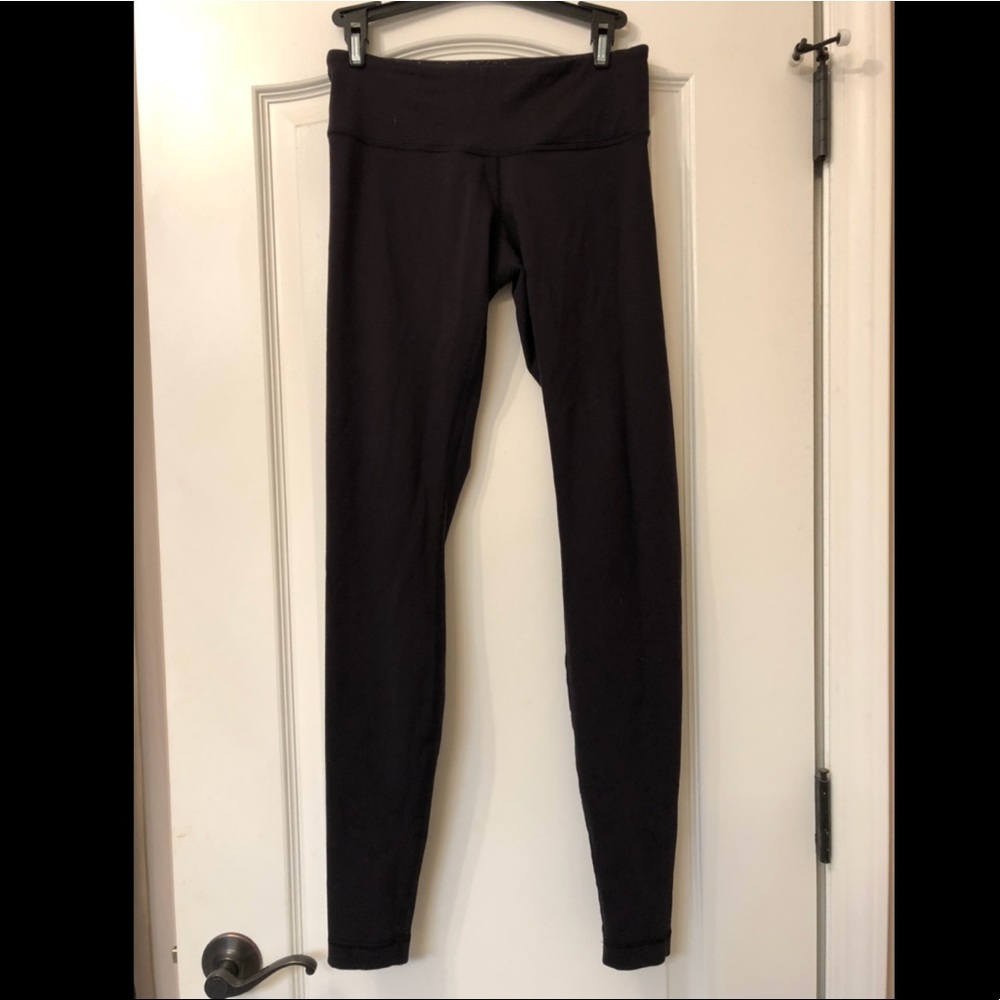 💥SOLD💥Lululemon Wunder Under Pant Size 4 - Picture 1 of 3